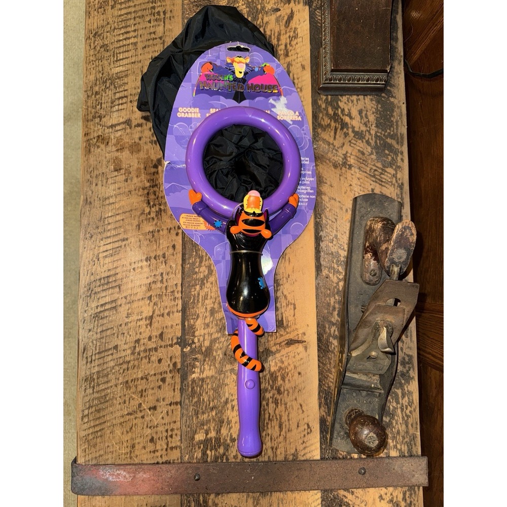 Vintage Disney Tigger's Haunted House Halloween Goodie Grabber Toy NOS